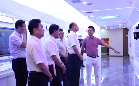 濟(jì)南市政協(xié)黨組副書記、副主席王京文一行蒞臨有人物聯(lián)網(wǎng)走訪調(diào)研