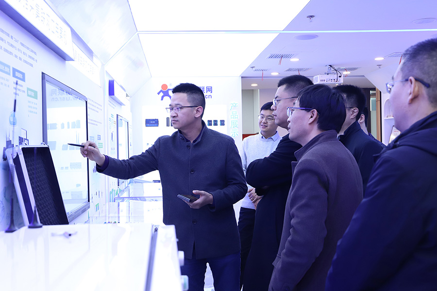 浪潮集團(tuán)新基建張總一行蒞臨有人物聯(lián)網(wǎng)參觀考察 浪潮集團(tuán)新基建張總一行蒞臨有人物聯(lián)網(wǎng)參觀考察